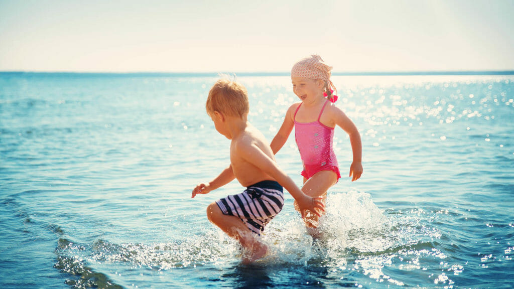 children swimming holiday crash courses
