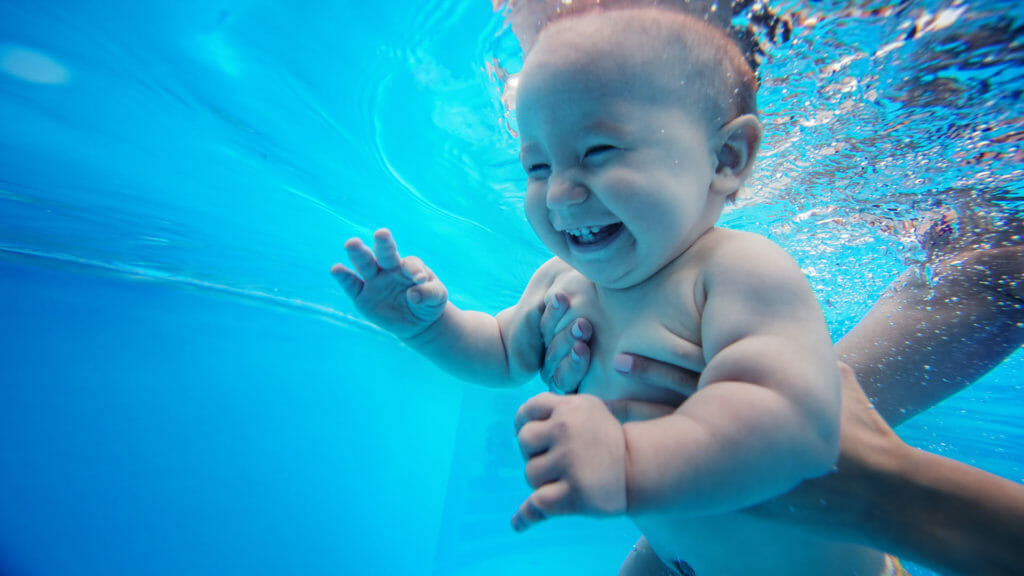 baby swimming with swimway swimming school